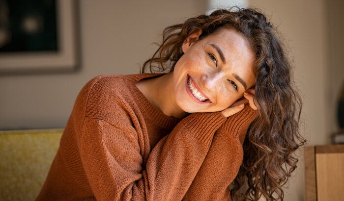 How are veneers done?